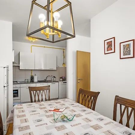 Apartman Sunny *
