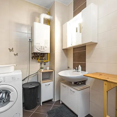 Sunny Apartman *