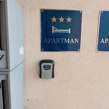 Apartman Sunny *